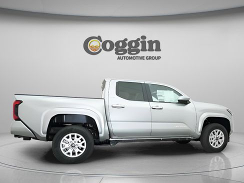 New 2026 Toyota Tacoma SR5 AWD/4WD image 21