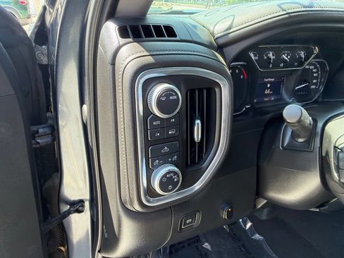 Used 2021 GMC Sierra 1500 SLE AWD/4WD image 17