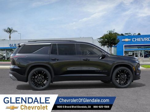 New 2026 Chevrolet Traverse LT w/ LPO, Floor Liner Package FWD image 5