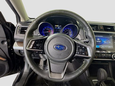 Used 2018 Subaru Outback 2.5i Touring AWD/4WD image 13