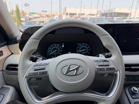 Certified 2023 Hyundai Palisade Limited AWD/4WD image 11