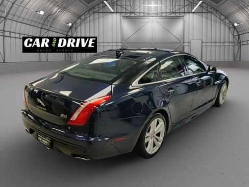 Used 2016 Jaguar XJ image 4