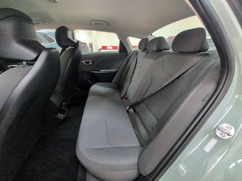 Used 2025 Kia K4 FWD image 24