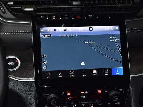 New 2025 Jeep Grand Cherokee L Limited w/ Trailer Tow Package image 16