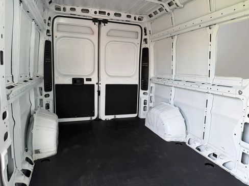 Used 2023 RAM ProMaster 2500 FWD image 46