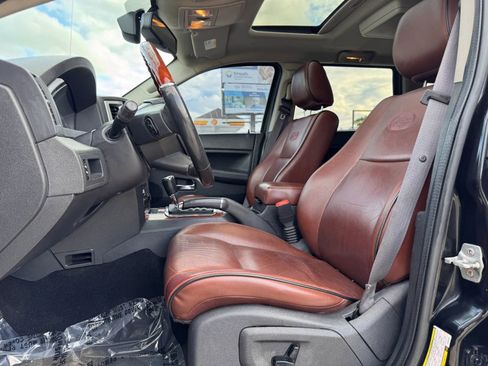Used 2008 Jeep Grand Cherokee Overland AWD/4WD image 16