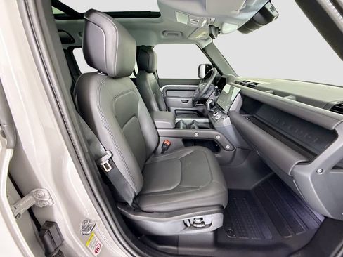 New 2026 Land Rover Defender 110 X-Dynamic SE AWD/4WD image 21