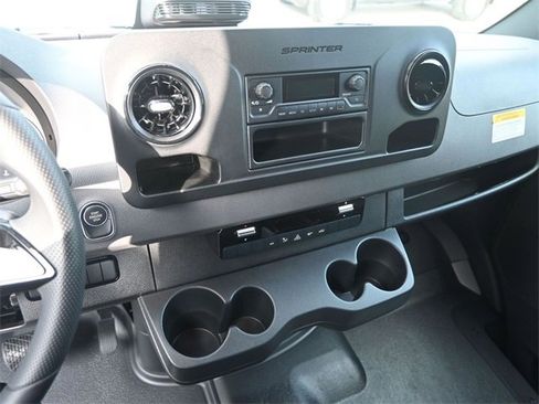 New 2025 Mercedes-Benz Sprinter 2500 image 3