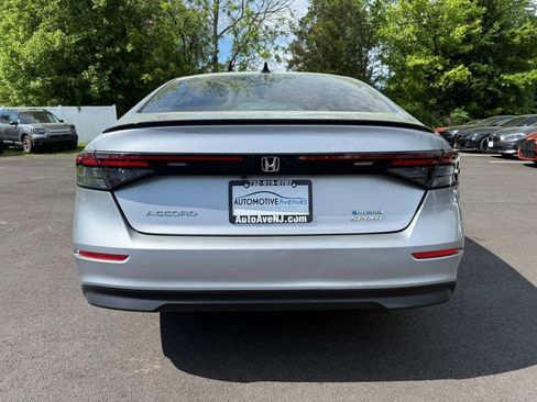 Used 2023 Honda Accord Sport image 4