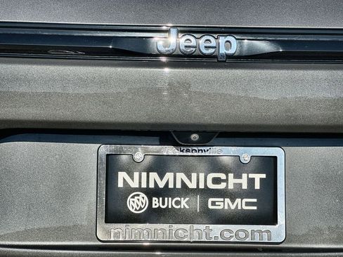 Used 2022 Jeep Grand Cherokee Overland image 33