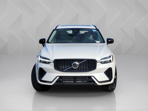 Certified 2024 Volvo XC60 T8 Ultimate w/ Protection Package Premier image 2