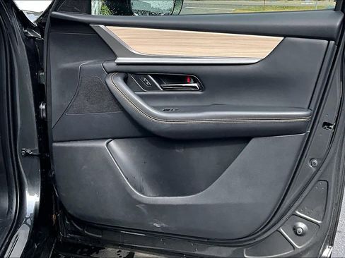 Used 2024 MAZDA CX-90 3.3 Turbo w/ Preferred Package image 25