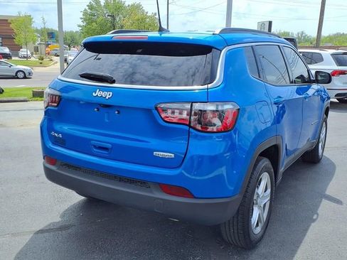 Used 2023 Jeep Compass Latitude AWD/4WD image 4
