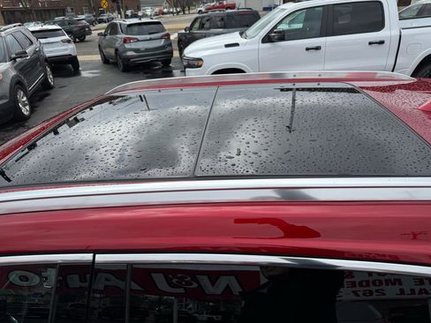 Used 2024 Cadillac XT4 Premium Luxury image 12