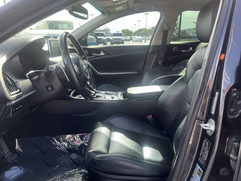 Used 2019 Kia Stinger Premium RWD image 29