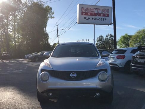 Used 2011 Nissan Juke SL image 6