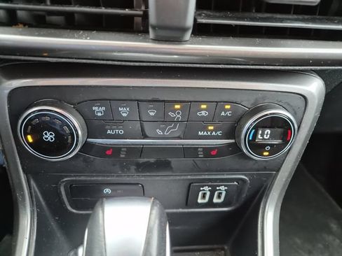 Used 2021 Ford EcoSport SE AWD/4WD image 17