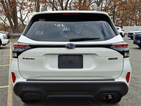 New 2025 Subaru Forester Premium image 5