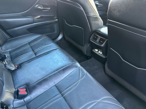 Used 2020 Lexus ES 350 w/ Luxury Package image 17