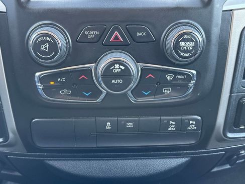 Used 2018 RAM 1500 Lone Star image 42