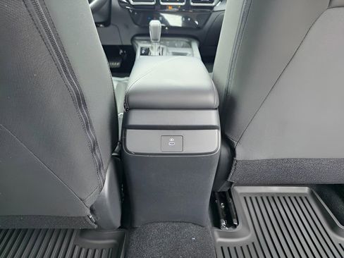 New 2026 Nissan Sentra SV image 7