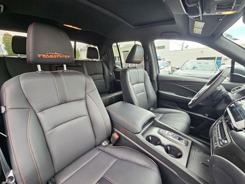 Certified 2025 Honda Ridgeline TrailSport image 11