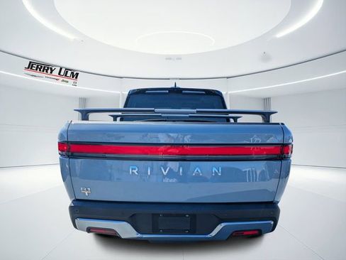 Used 2023 Rivian R1T Adventure image 4