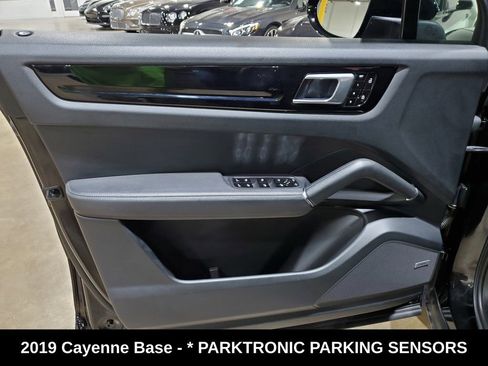 Used 2019 Porsche Cayenne AWD/4WD image 8