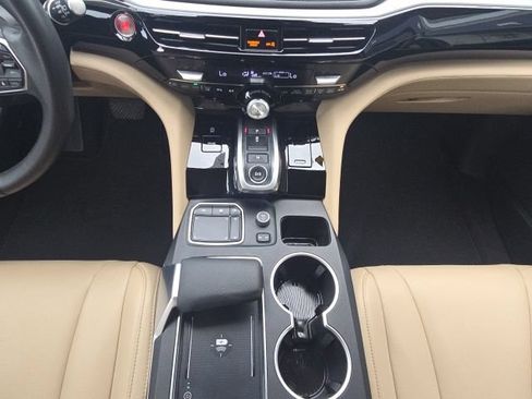 Used 2024 Acura MDX SH-AWD image 33