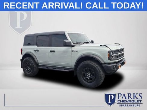 Used 2024 Ford Bronco Black Diamond AWD/4WD image 1