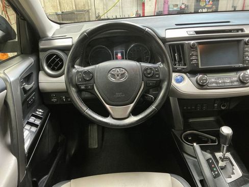 Used 2017 Toyota RAV4 Limited w/ Carpet Mat Package AWD/4WD image 17