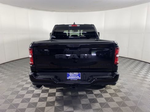 Used 2025 RAM 1500 Big Horn AWD/4WD image 9