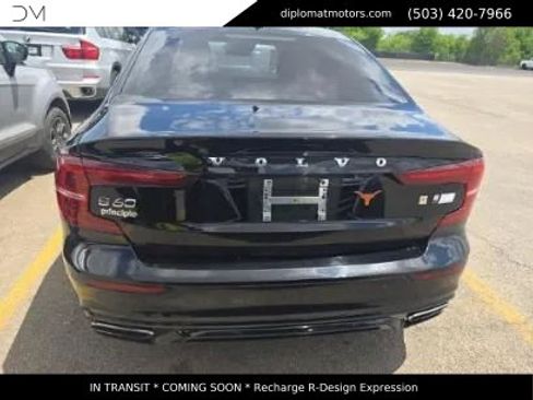 Used 2021 Volvo S60 T8 R-Design Expression image 5