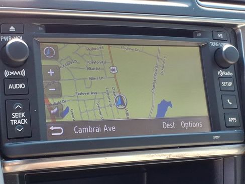 Used 2013 Toyota Highlander Limited AWD/4WD image 8