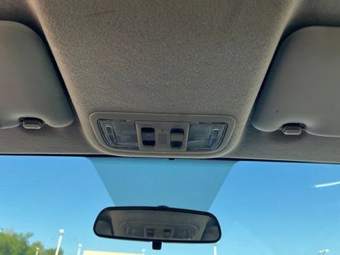 Used 2015 Honda Fit EX image 18