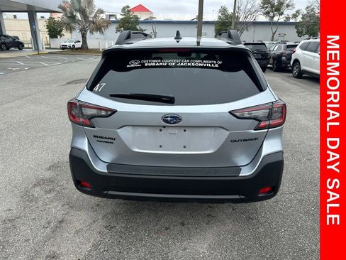 Used 2025 Subaru Outback Onyx Edition AWD/4WD image 6