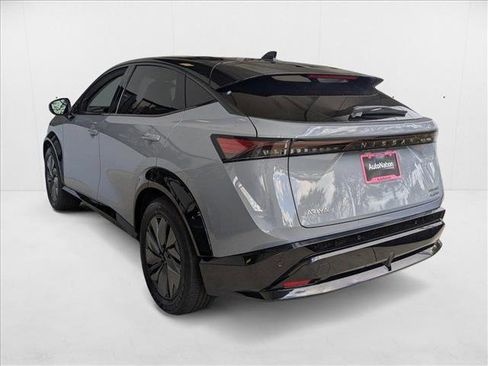 New 2025 Nissan Ariya AWD image 7