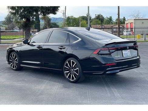 Certified 2023 Honda Accord Touring image 3