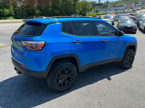 Used 2018 Jeep Compass Sport w/ Tech Group AWD/4WD image 6
