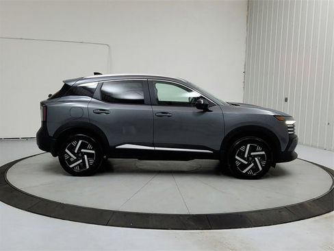 New 2026 Nissan Kicks SV w/ SV Premium Package image 8