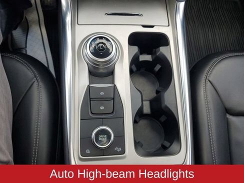 Used 2022 Ford Explorer XLT w/ Equipment Group 202A AWD/4WD image 34