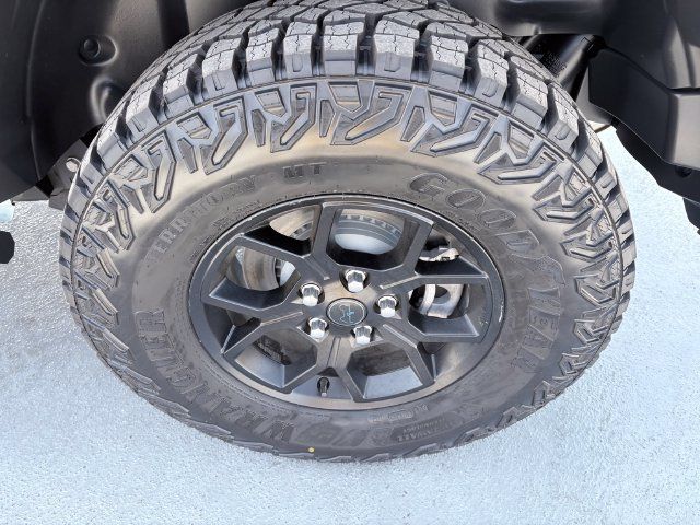 Used 2024 Jeep Wrangler Unlimited AWD/4WD image 25
