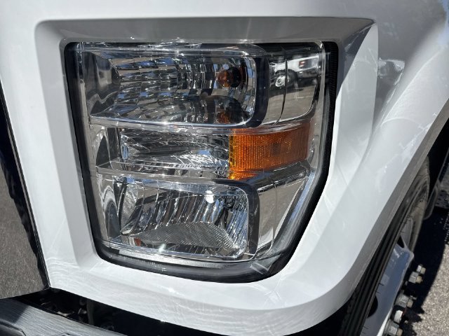 Used 2026 Ford F750 2WD Regular Cab Super Duty image 11