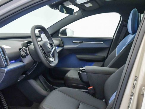 New 2026 Volvo EX30 Ultra w/ Climate Package AWD/4WD image 18