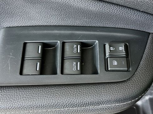 Used 2023 Honda Passport EX-L image 15