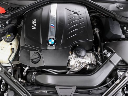 Used 2017 BMW M2 RWD image 36