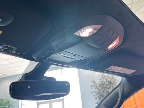 New 2026 Chrysler Pacifica Pinnacle image 30