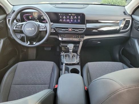 New 2026 Kia Seltos S FWD image 8