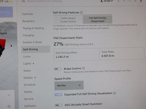 Used 2024 Tesla Cybertruck AWD Crew Cab image 22