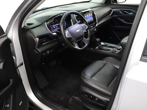 Used 2020 Chevrolet Traverse Premier w/ Redline Edition AWD/4WD image 17